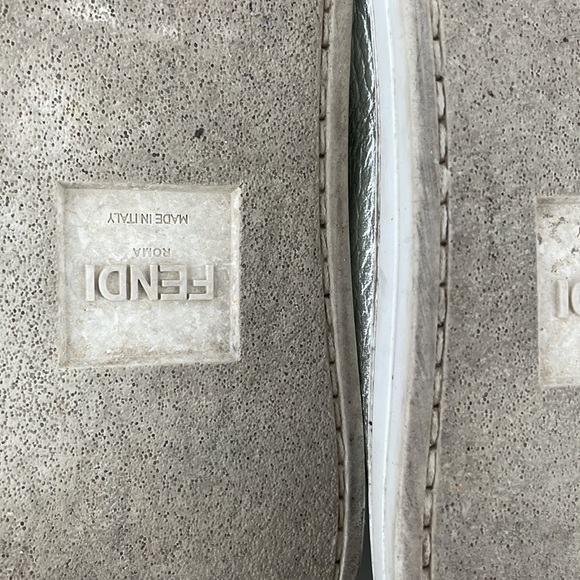 Fendi Silver Metallic Knit Logo
Sneakers Fendi EU sz 38 - Picture 10 of 16